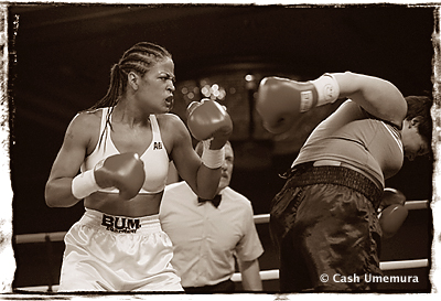 http://www.cash.li/myspace/images/laila_ali-fight.jpg